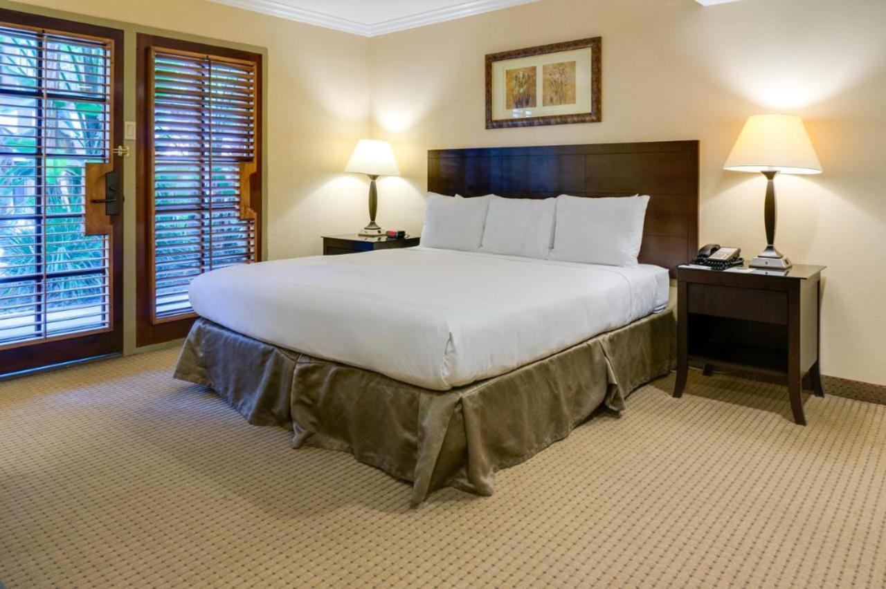 Buena Park Grand Hotel & Suites Extérieur photo