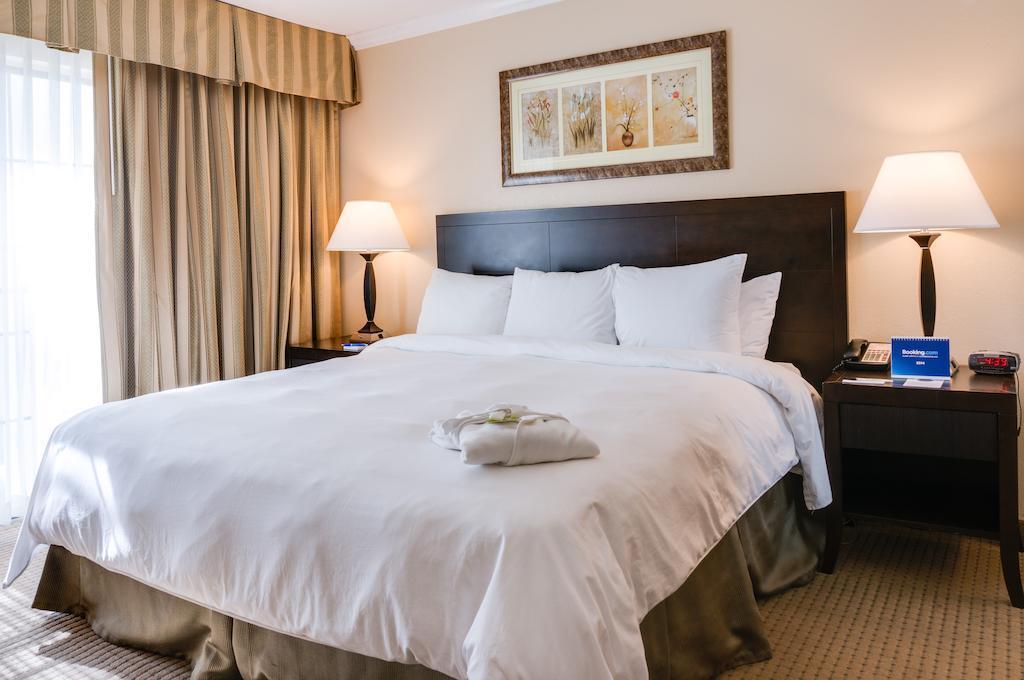 Buena Park Grand Hotel & Suites Extérieur photo