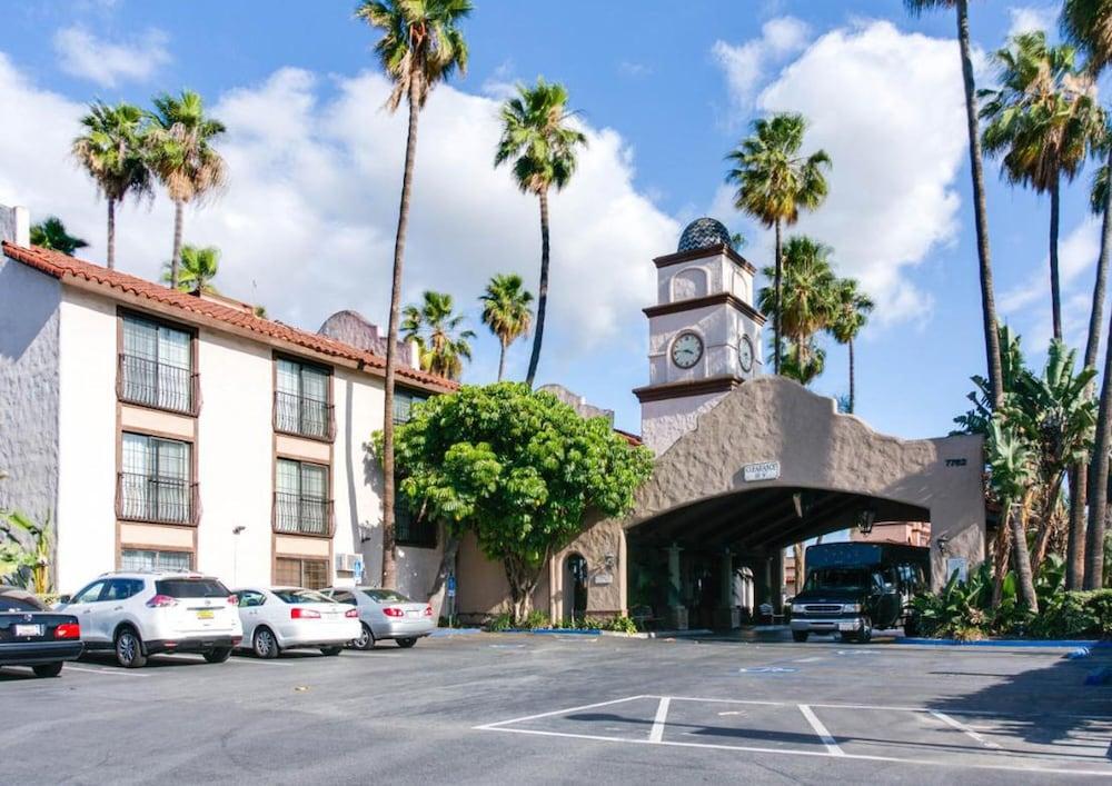 Buena Park Grand Hotel & Suites Extérieur photo
